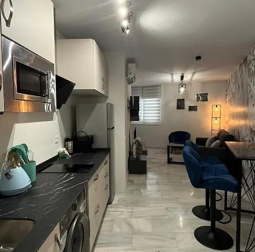 El Beso De Eros Grupo Ac Gestion * Cádiz