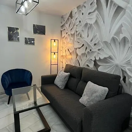 El Beso De Eros Grupo Ac Gestion * كاديز